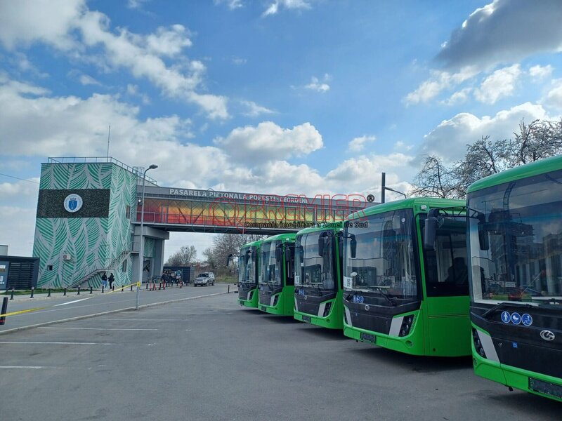 Metrou Berceni - acte gata 3 camere cu 2 bai - 2 balcoane